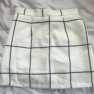 Black/white Mini skirt